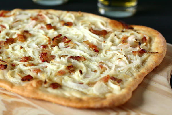 tarte flambée alsacienne